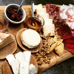 Di Charme E Ristorante Stallato Il Filo Di Paglia Bauernhof